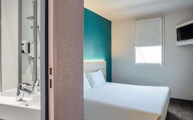 Hotelf1 Avignon Nord